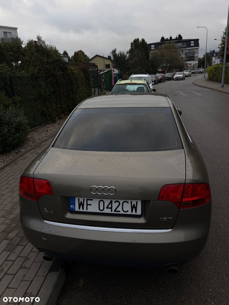 Audi A4 Limousine - 7