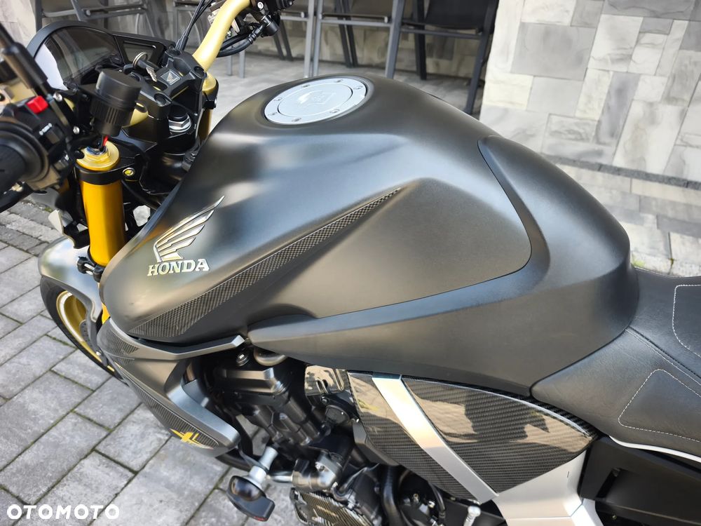 Honda CB - 16