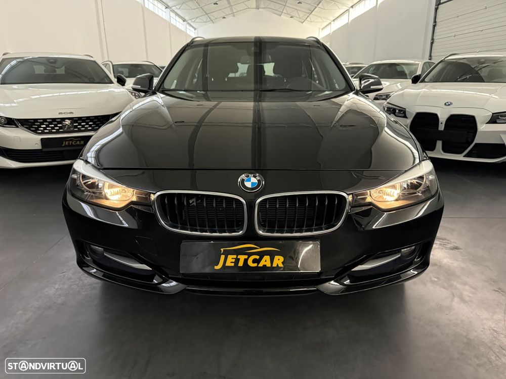 BMW 318 d Line Sport - 4