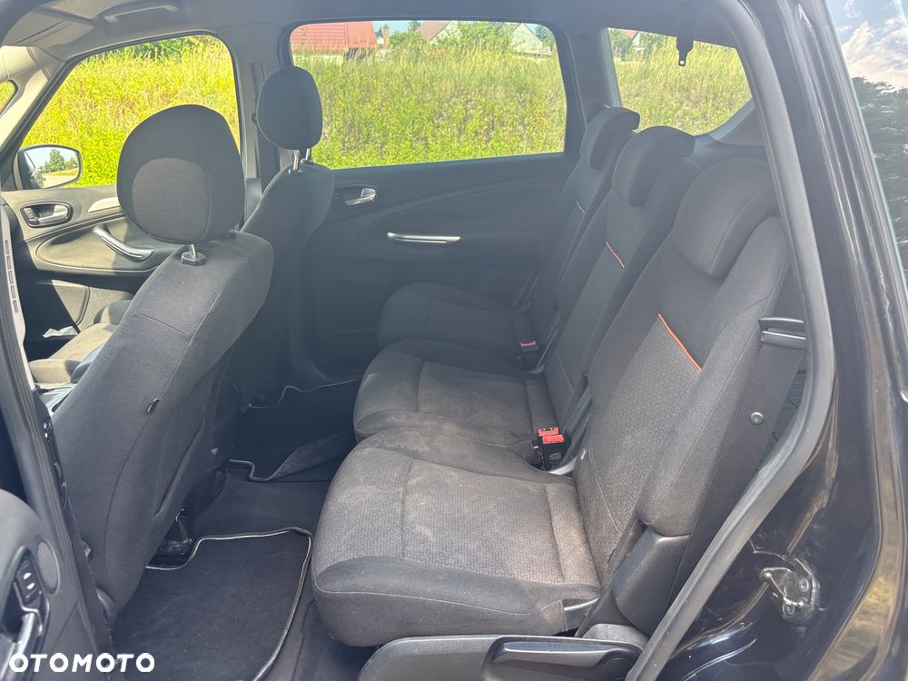 Ford S-Max - 6