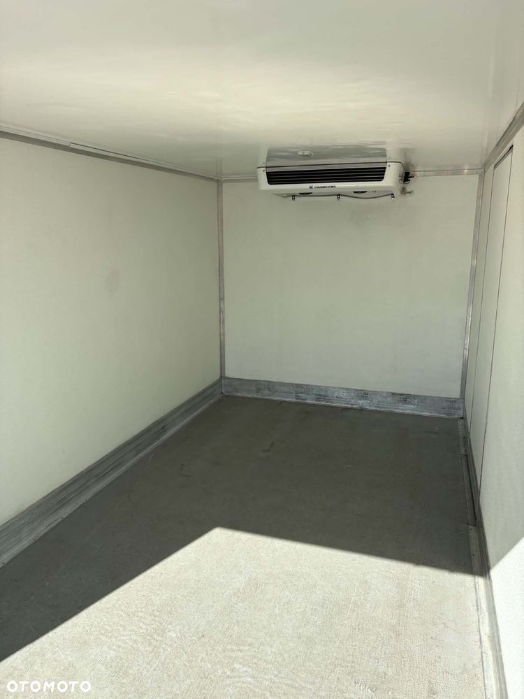 Volkswagen Crafter - 21