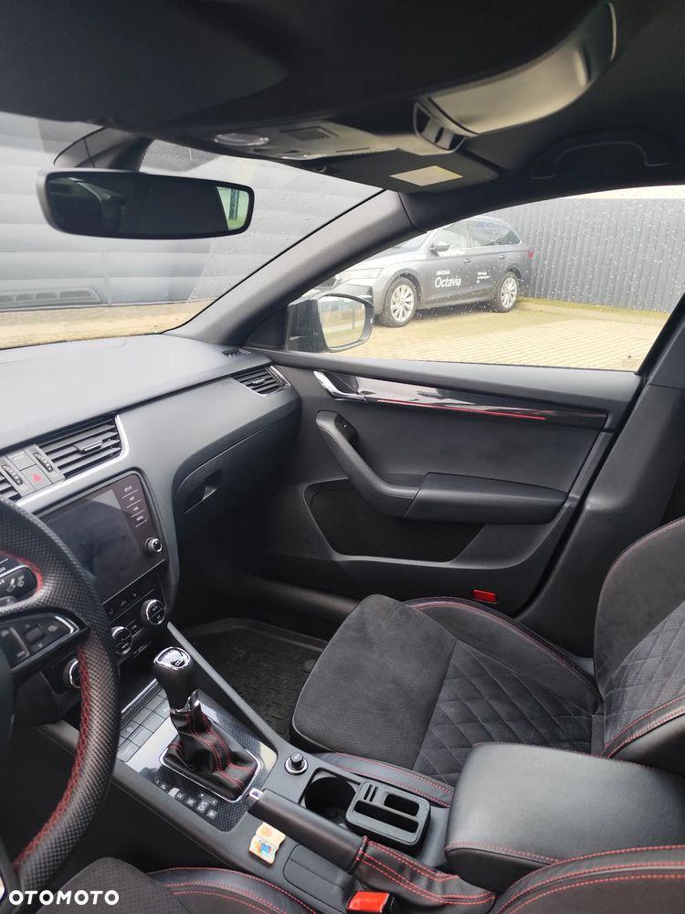 Skoda Octavia 2.0 TSI RS 245 DSG - 10