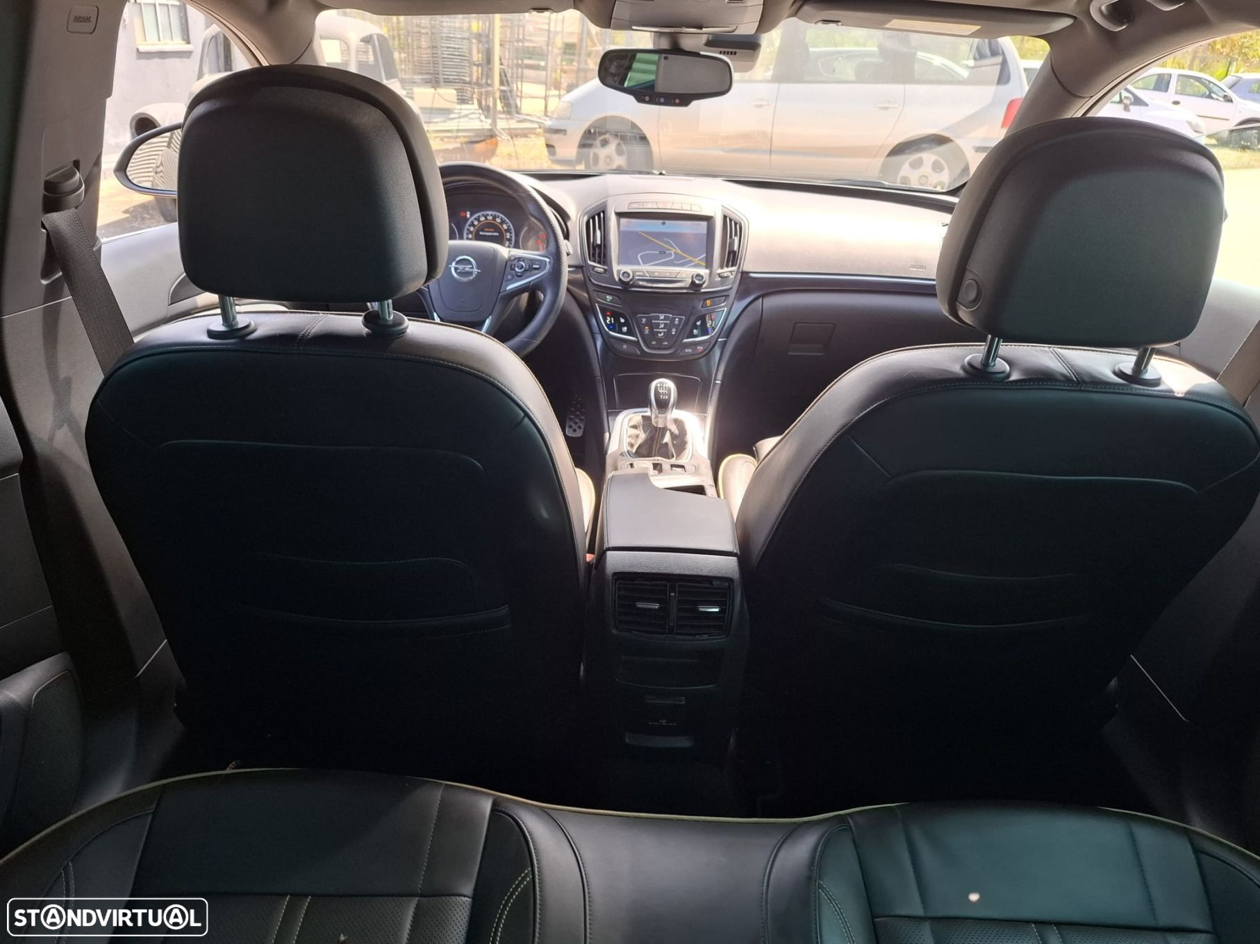 Opel Insignia Country Tourer 2.0 CDTi AWD S/S - 27