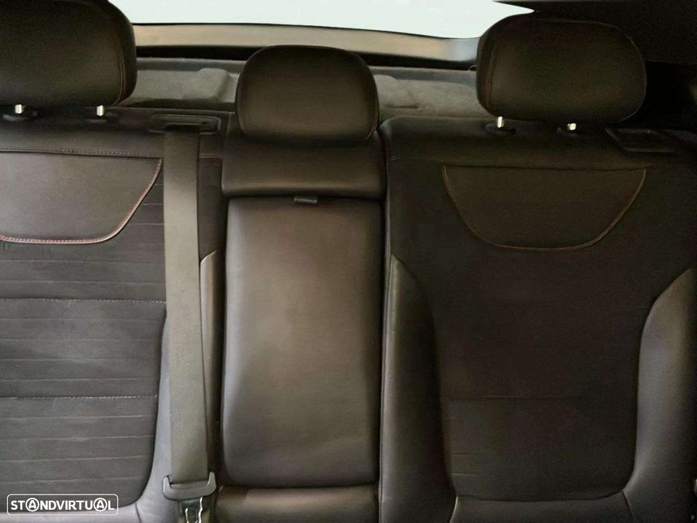 Hyundai i30 Fastback - 17