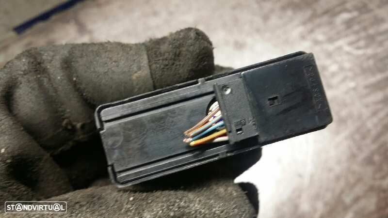 BOTÃO DE EMERGÊNCIA BMW 3 2003 -8368920 - 2