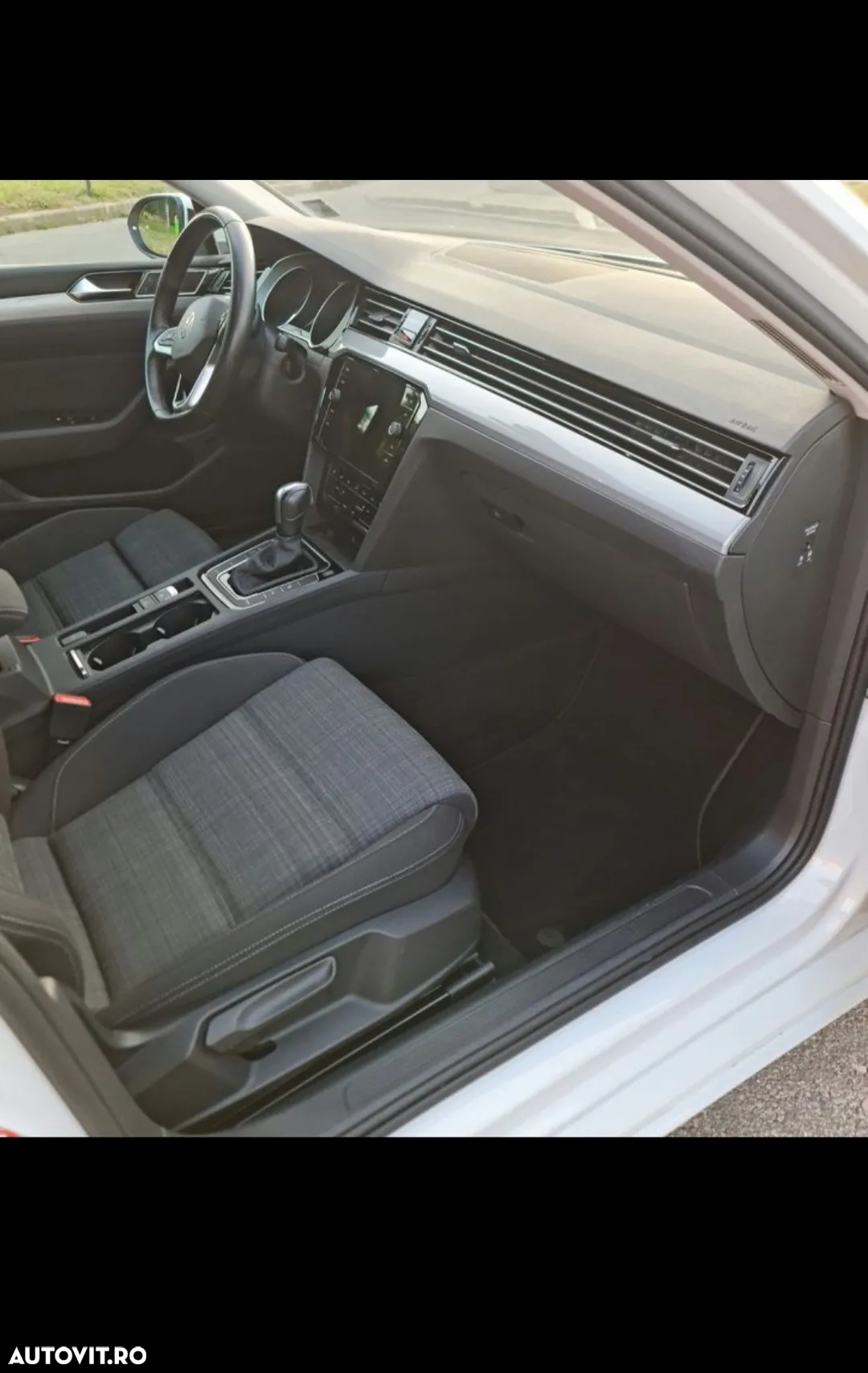 Volkswagen Passat Variant 2.0 TDI DSG (BlueMotion Technology) Comfortline - 26