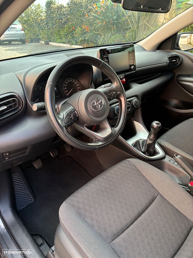 Toyota Yaris 1.0 VVT-i Comfort Plus - 4