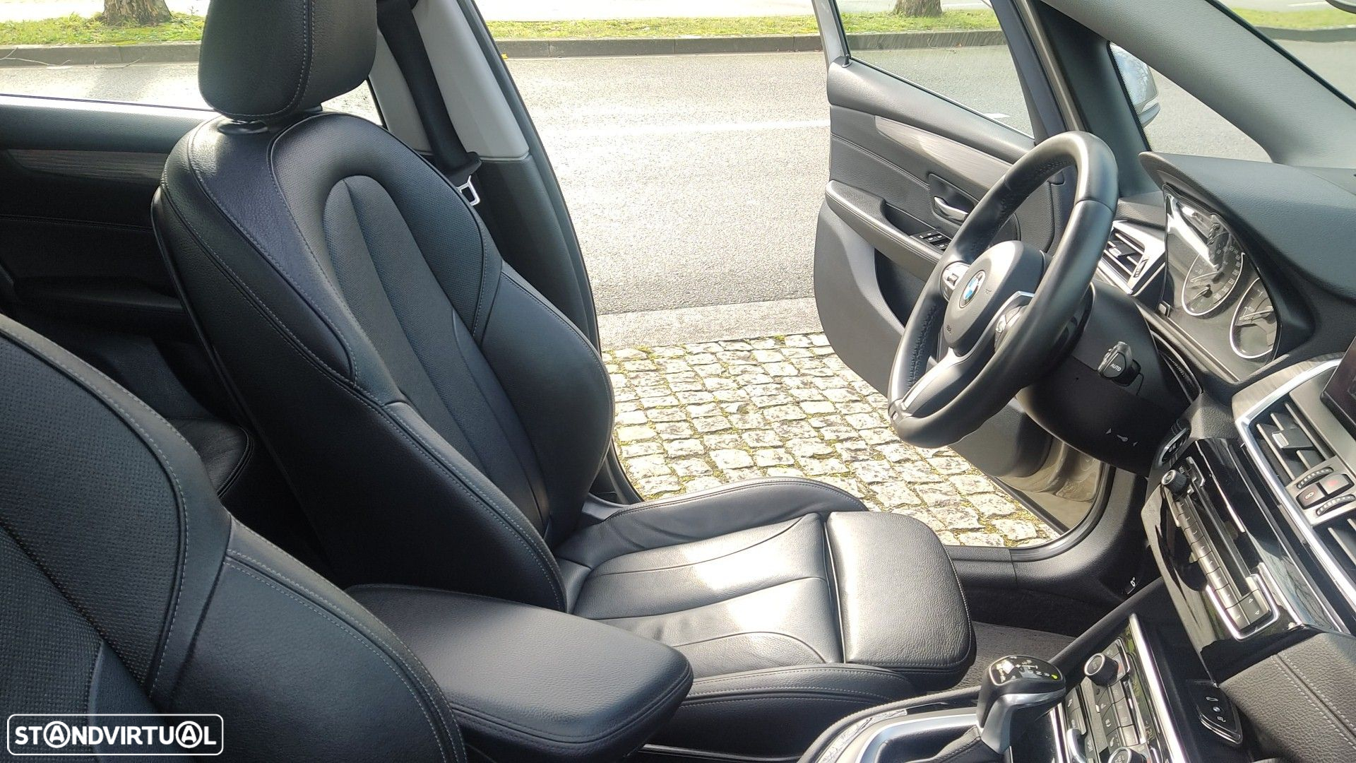 BMW 225xe Active Tourer Line Luxury - 26