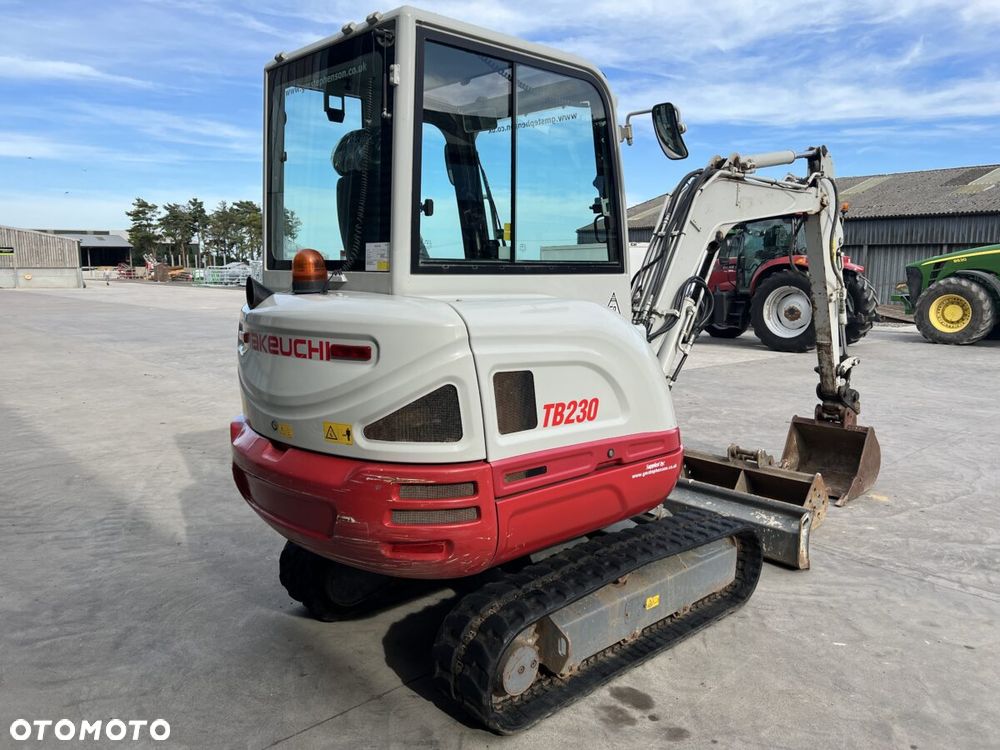 Takeuchi TB230 - 7