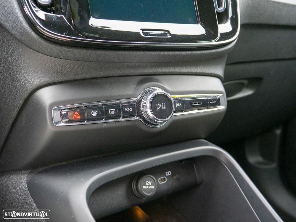 Volvo XC 40 Recharge Pro - 33