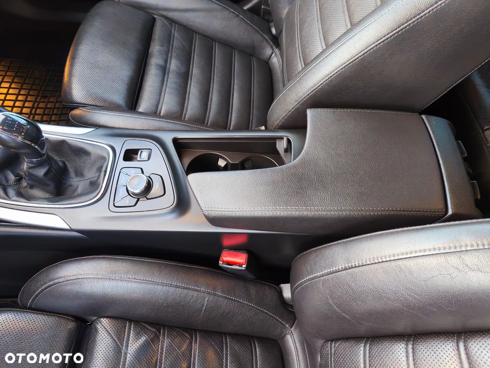 Opel Insignia 2.0 CDTI EcoFLEX Cosmo - 30