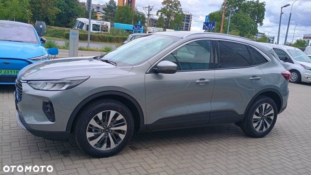 Ford Kuga - 2