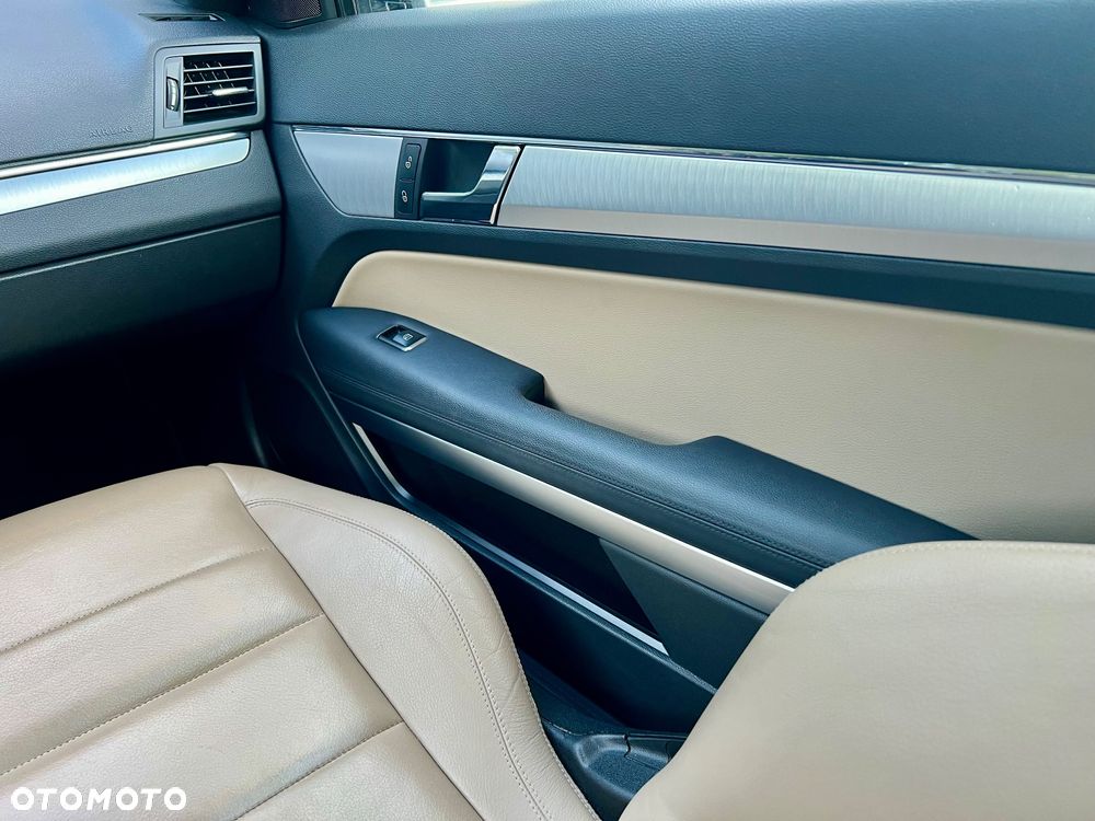 Mercedes-Benz Klasa E - 14