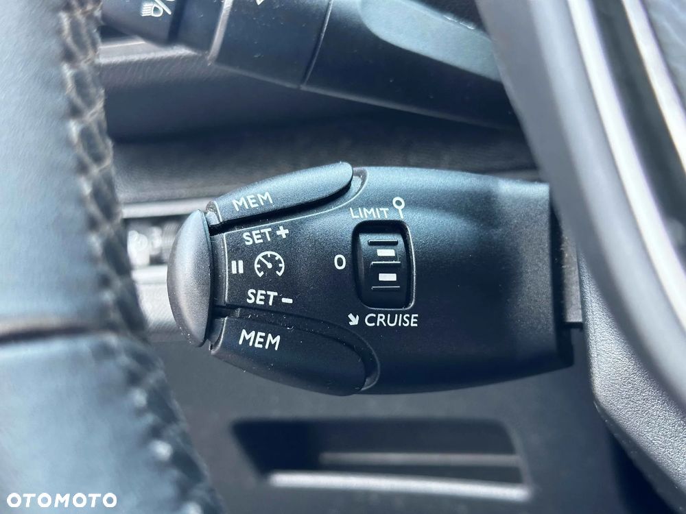 Peugeot 3008 - 26