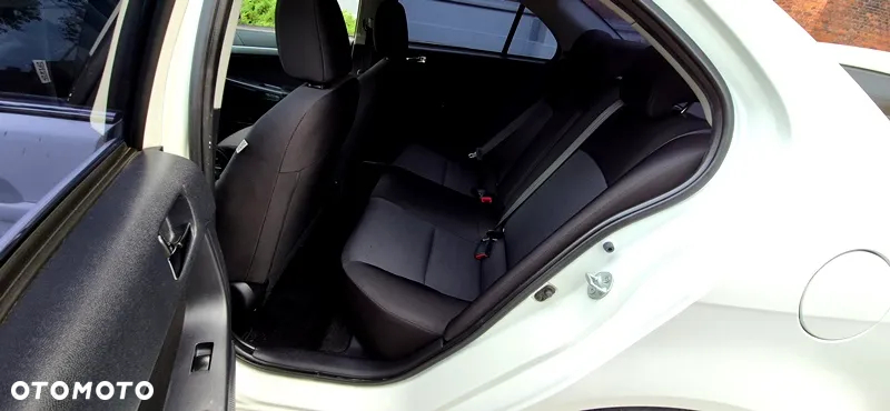 Mitsubishi Lancer 1.8 Invite - 31
