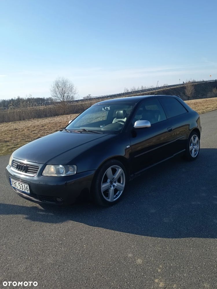 Audi A3 3-drzwiowe 1.8 Ambition - 2