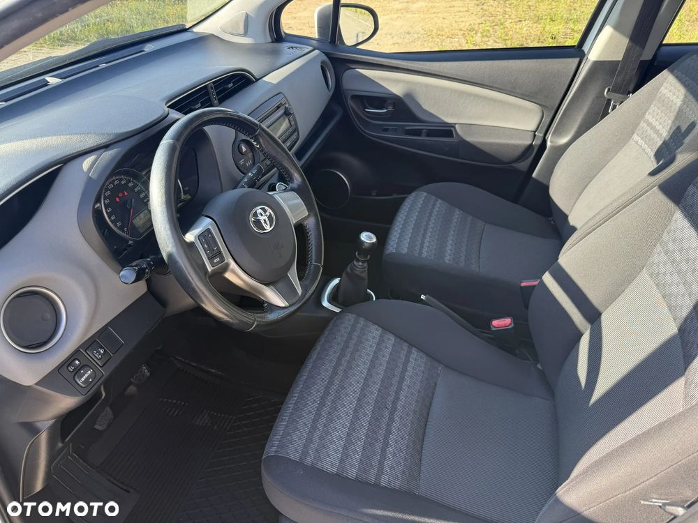 Toyota Yaris 1.33 Premium - 13