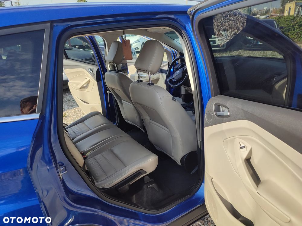 Ford Escape 2.0 EcoBoost AWD Titanium - 26