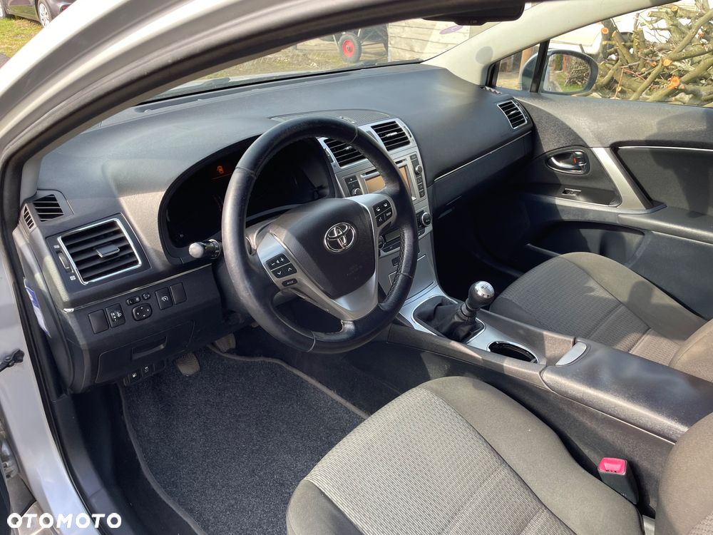 Toyota Avensis 1.6 Edition (2014) - 13