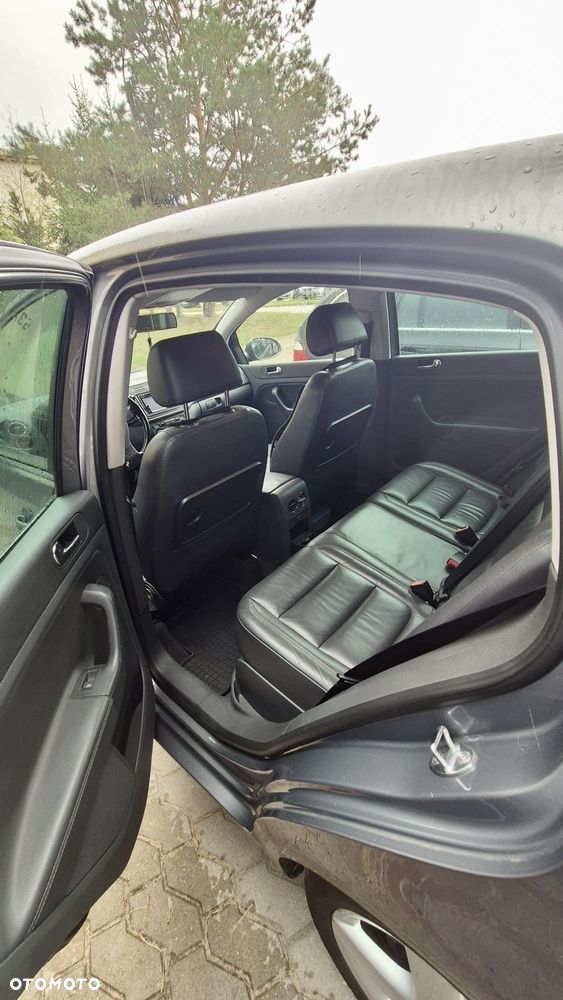Volkswagen Golf Plus - 11