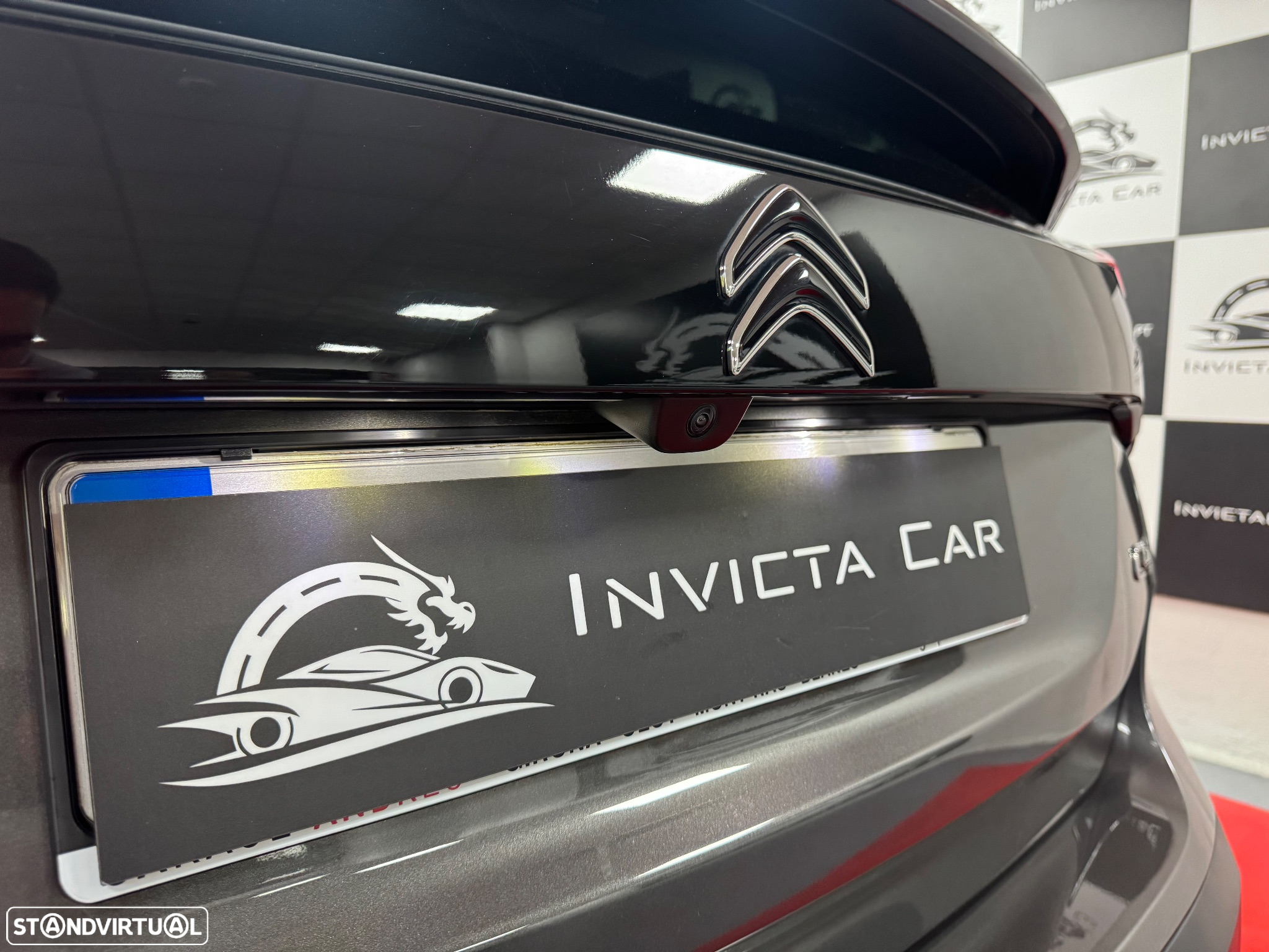 Citroën C4 PureTech 155 Stop&Start EAT8 SHINE - 12