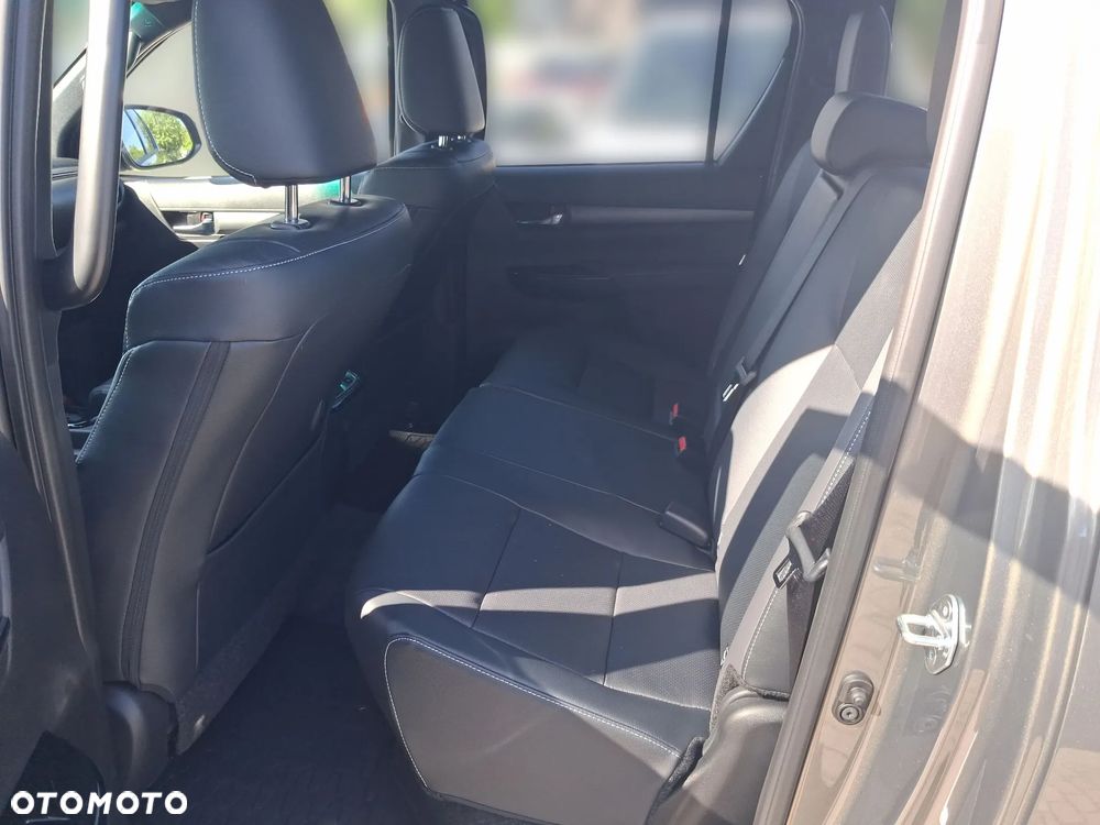 Toyota Hilux 2.8 D-4D Double Cab Invincible 4x4 - 14