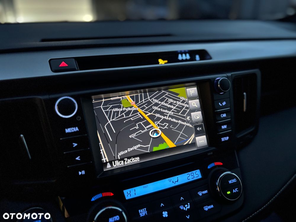 Toyota RAV4 Hybrid Style 4x4 - 16