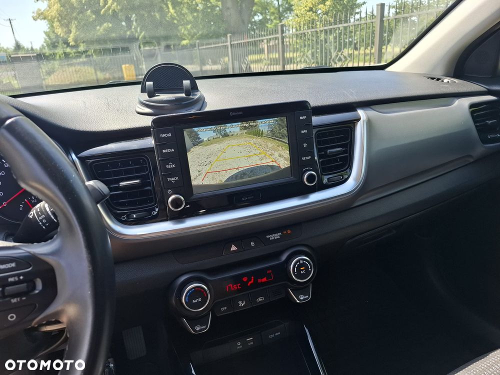 Kia Stonic 1.6 CRDi SCR L - 11