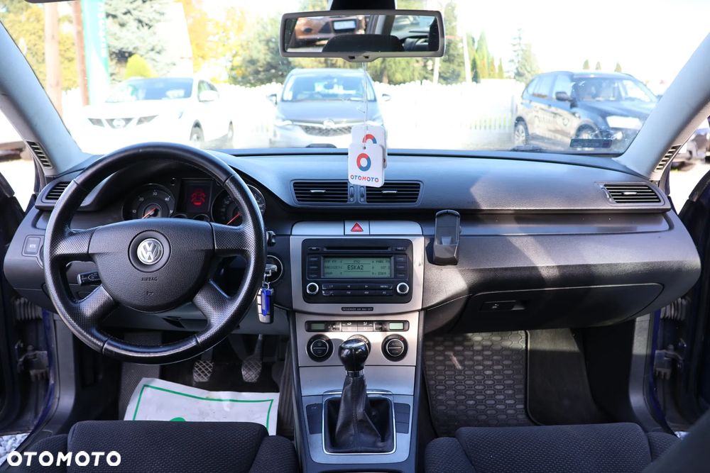 Volkswagen Passat 1.9 TDI Comfortline - 5