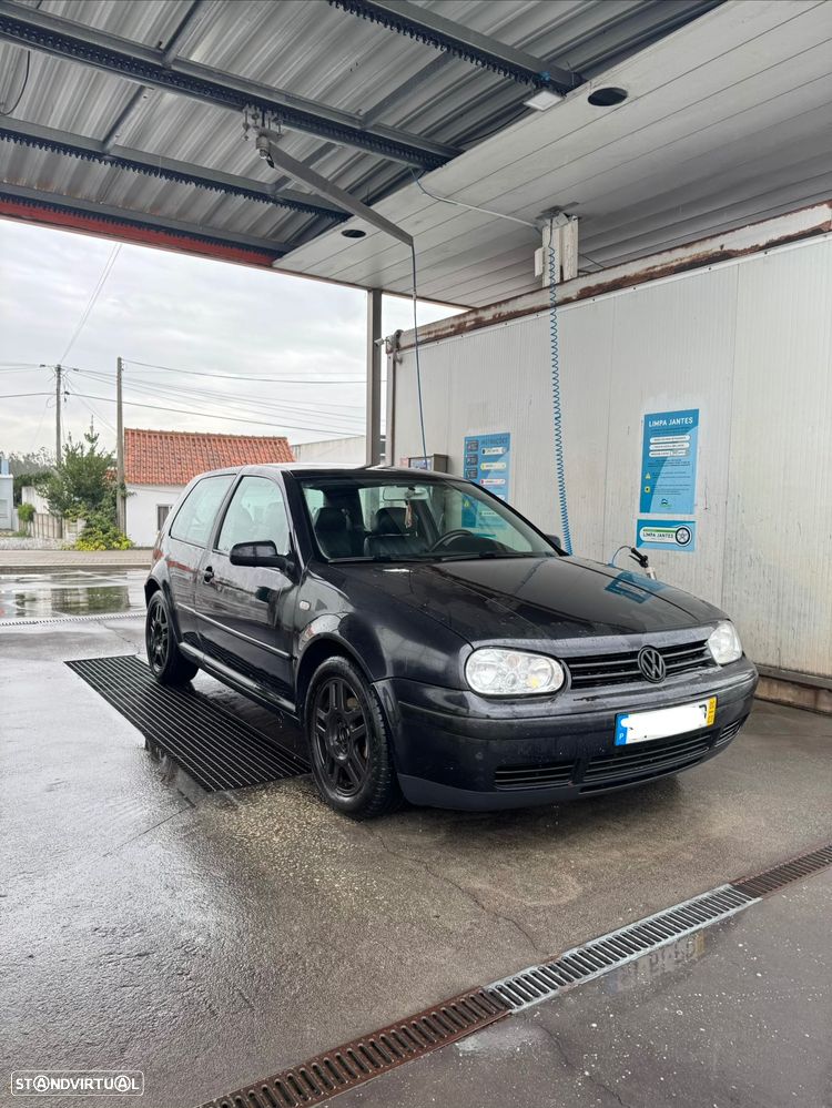 VW Golf 1.9 TDi Highline - 3