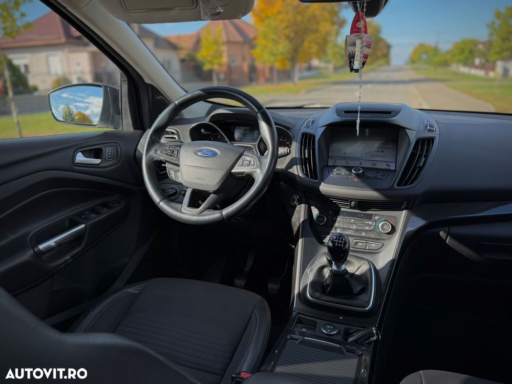 Ford Kuga 2.0 TDCi 2x4 SYNC - 6