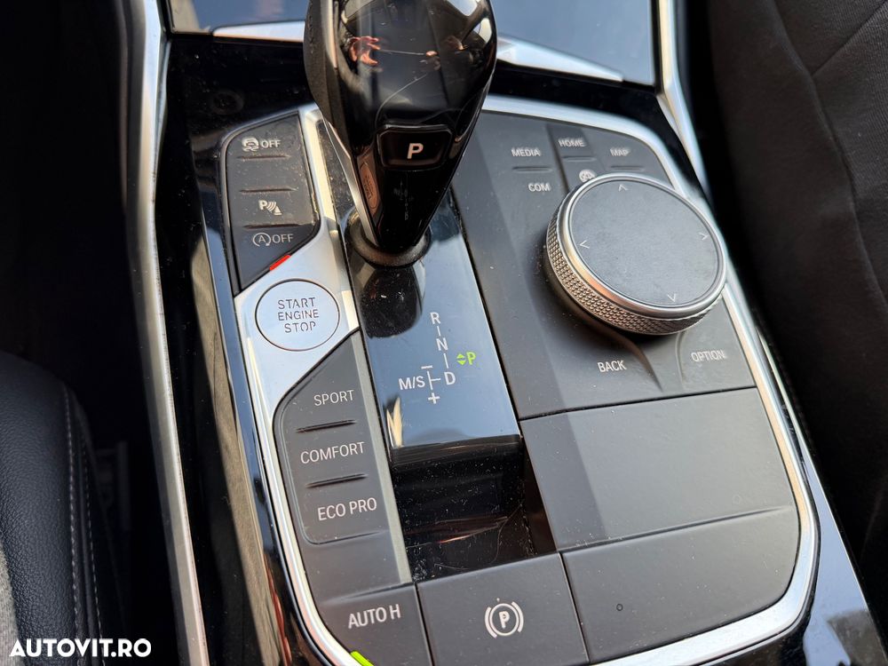 BMW Seria 3 330d Aut. Sport Line - 6