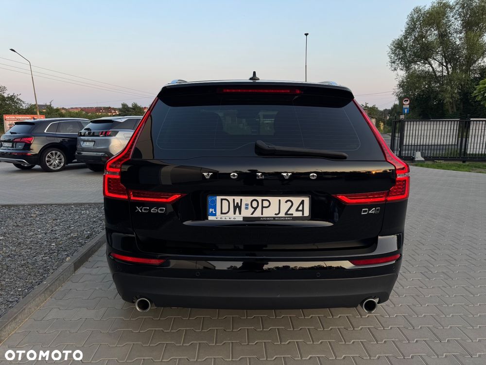 Volvo XC 60 D4 SCR AWD Momentum - 4