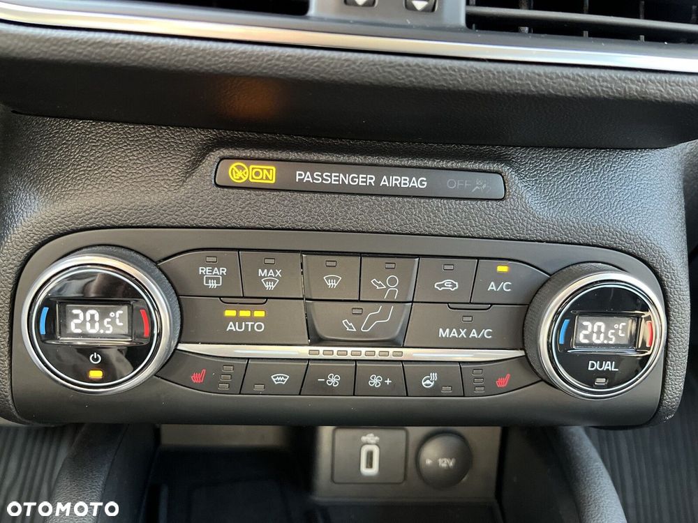 Ford Focus - 28