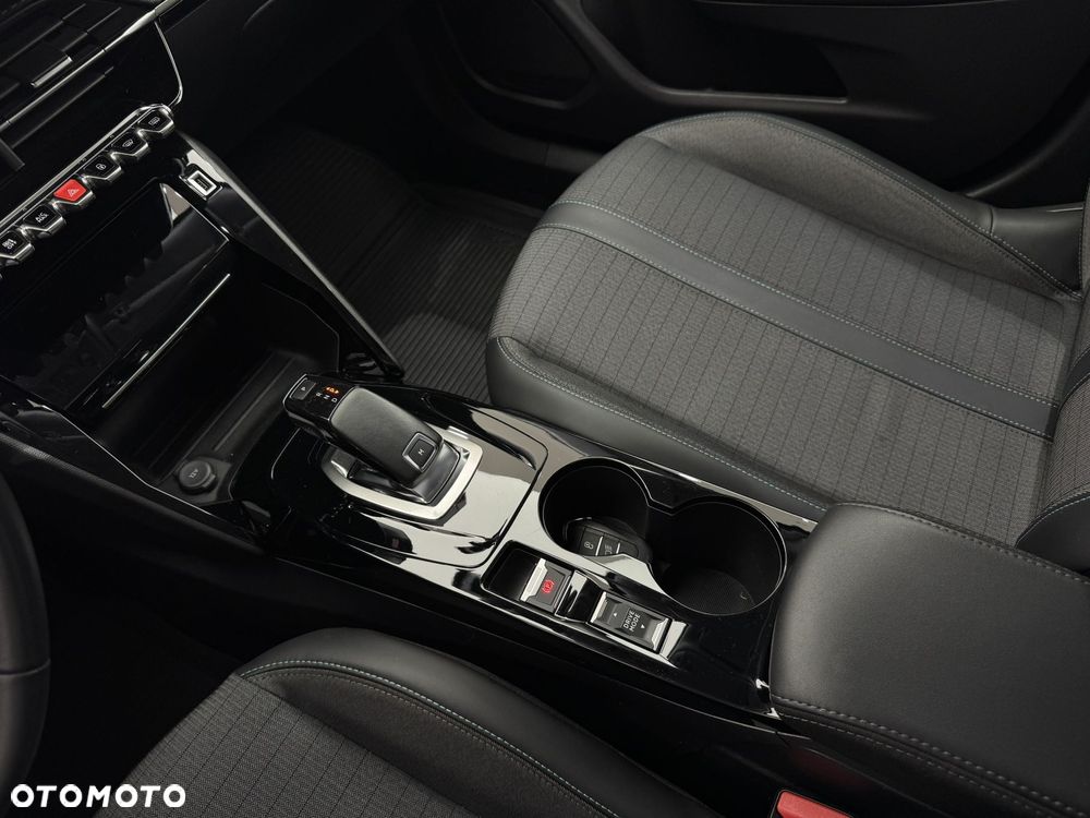 Peugeot 2008 - 25