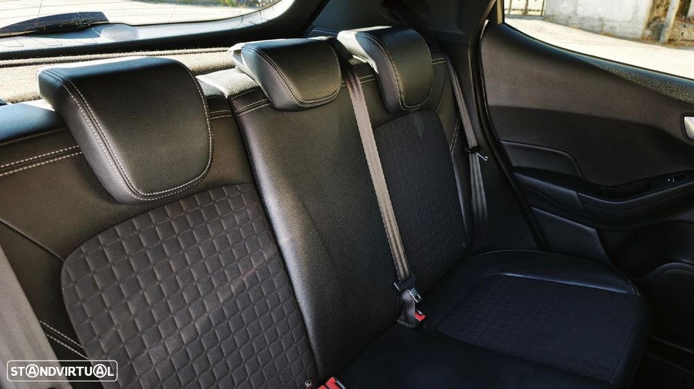 Ford Fiesta 1.0 EcoBoost Active - 28