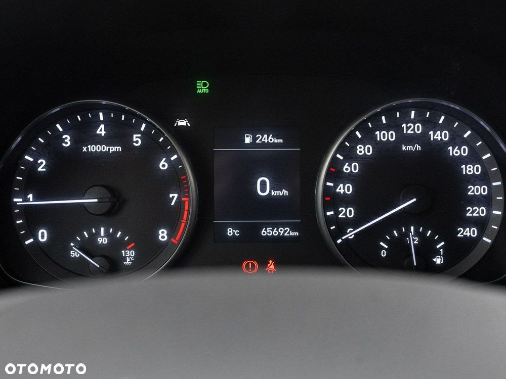 Hyundai i30 1.5 DPI Classic + - 14
