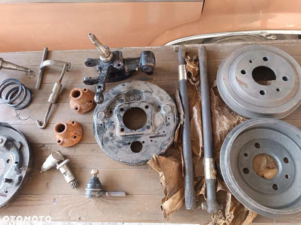 Fiat 126p Zderzak Maska Drzwi Szyby Koła Silnik Zawieszenie inne - 38