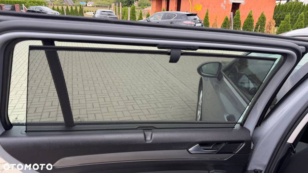 Volkswagen Passat Variant 2.0 TDI BMT Comfortline - 18