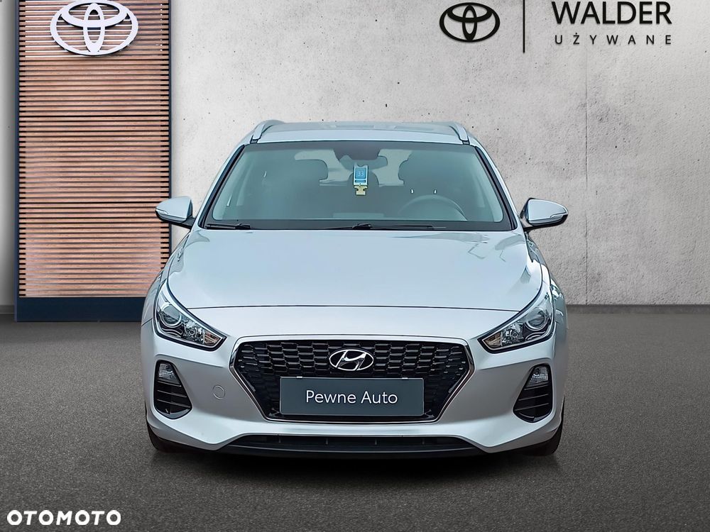 Hyundai i30 1.4 Classic + - 9