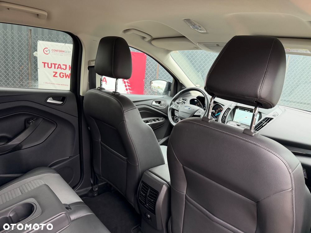 Ford Kuga - 10