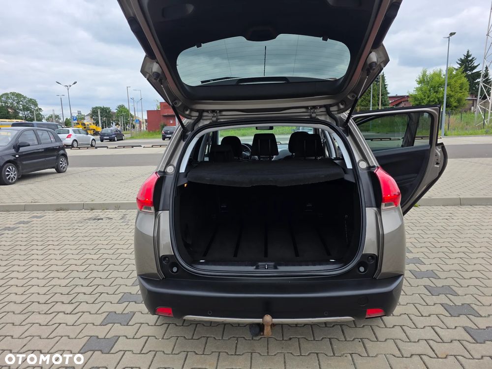 Peugeot 2008 1.2 Pure Tech Style EU6 - 20