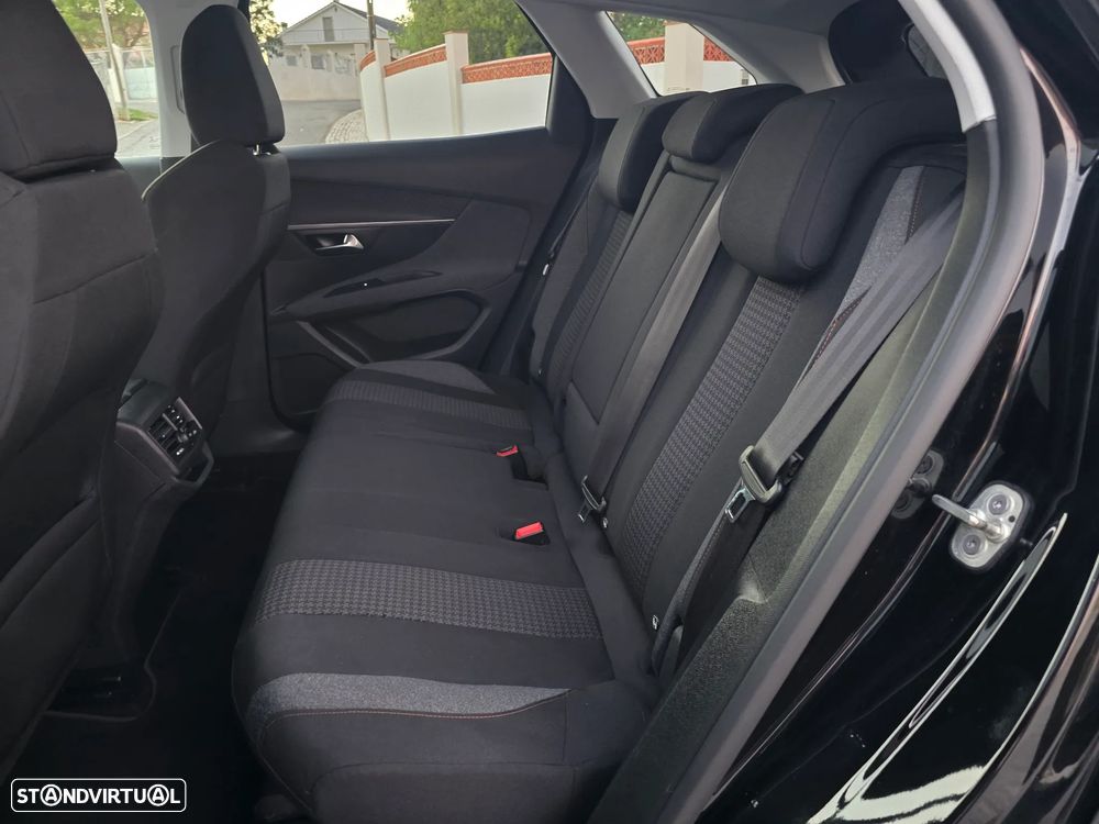 Peugeot 3008 PureTech 130 Stop & Start GPF EAT8 Allure - 5