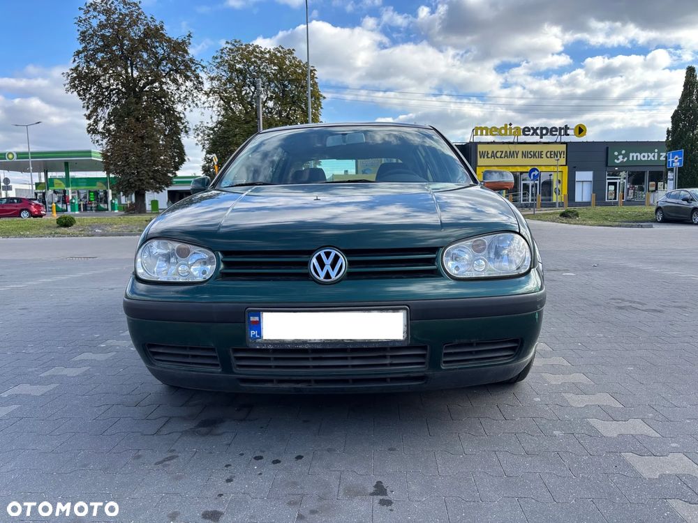 Volkswagen Golf - 3