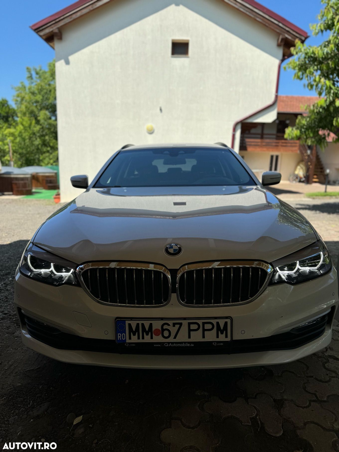 BMW Seria 5 520d xDrive Touring Aut. - 1
