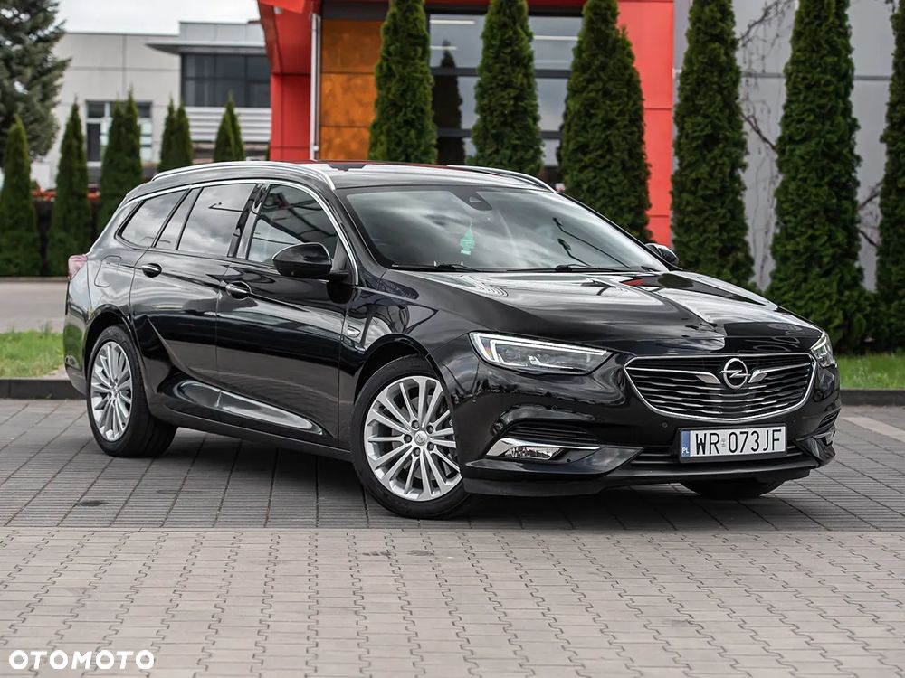 Opel Insignia - 1