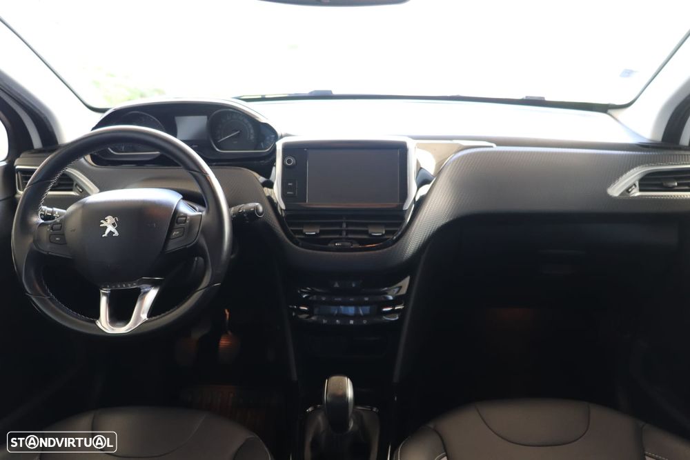 Peugeot 2008 PureTech 110 Stop&Start Allure - 19