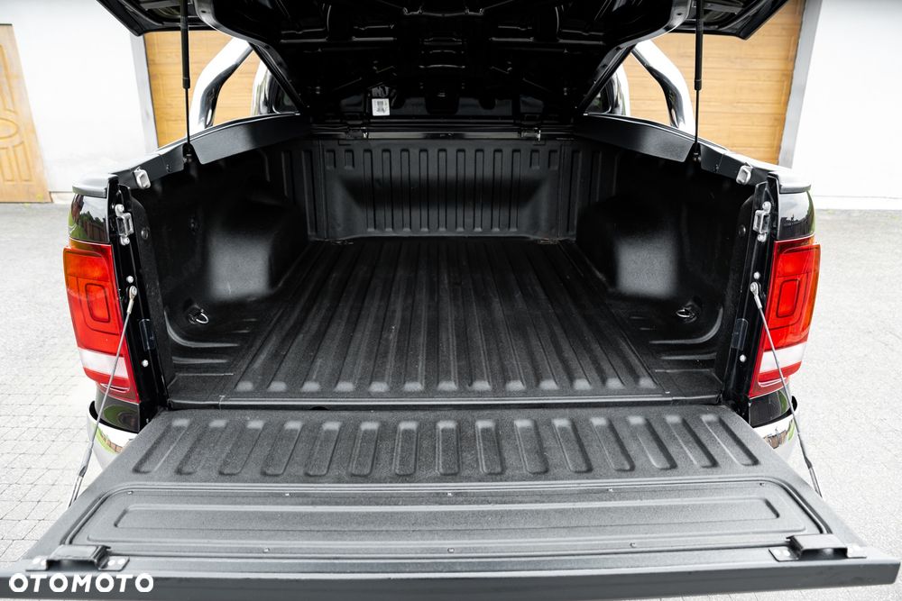 Volkswagen Amarok - 20