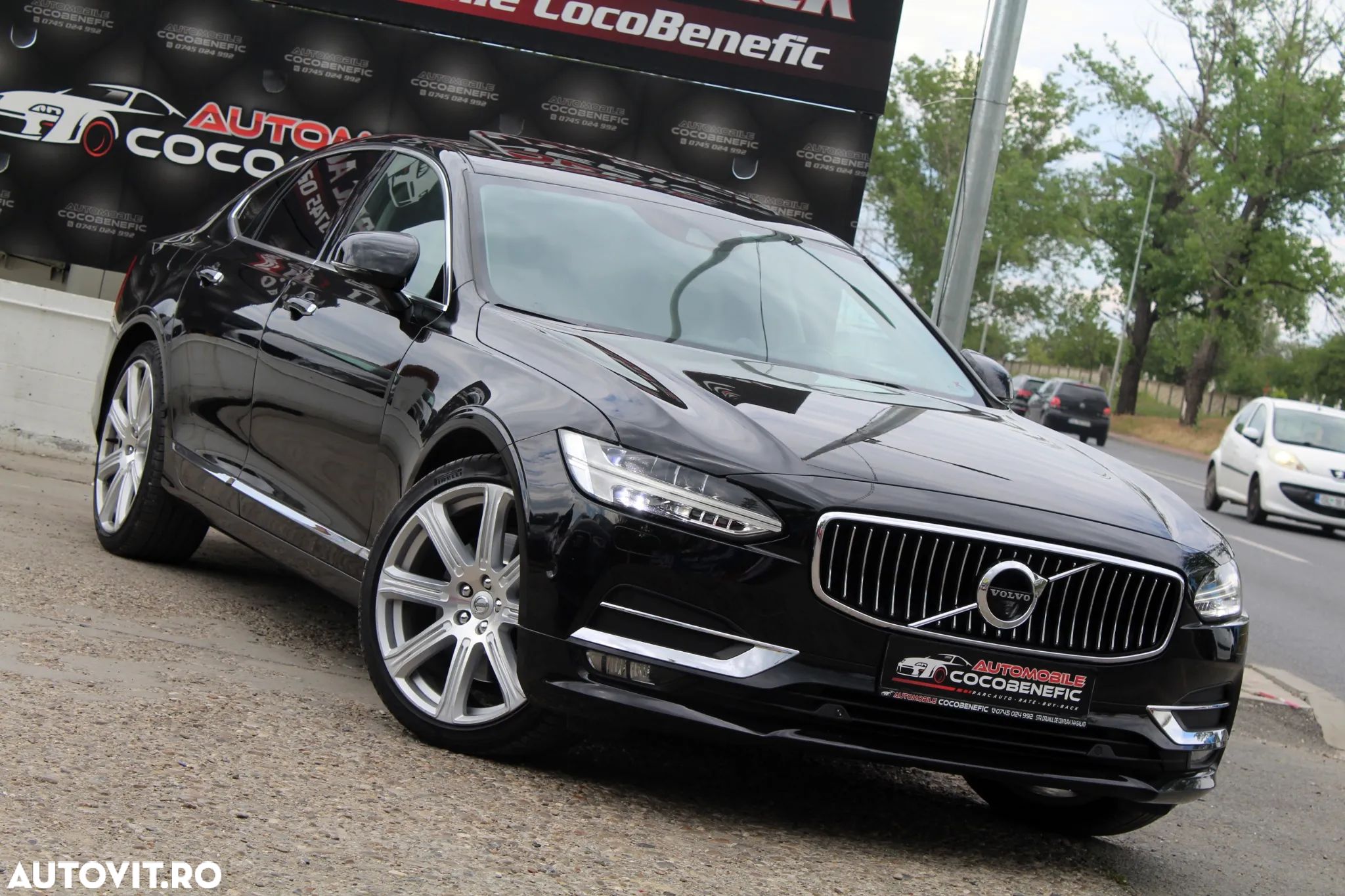 Volvo S90 D5 AWD Geartronic Inscription - 1