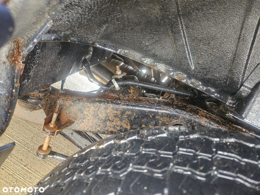 Mitsubishi Pajero - 15